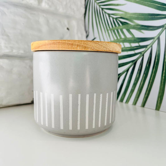 Patio Pot Candle | Japanese Honeysuckle Scented